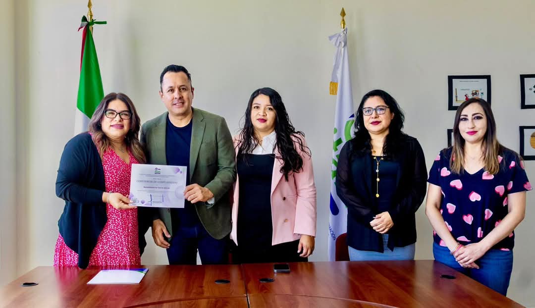 TRANSFORMANDO CON TRANSPARENCIA: GOBIERNO MUNICIPAL DE TULA DE ALLENDE RECIBE CONSTANCIA DE CUMPLIMIENTO DEL ITAIH.
